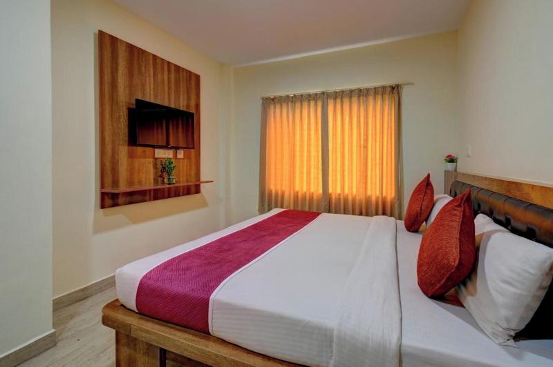 Hotel Sla Inn - Mysore image