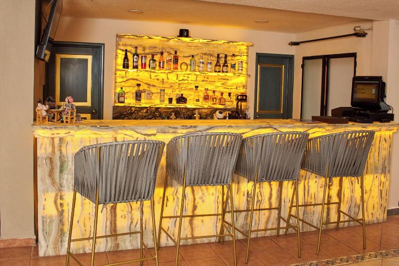 Hotel Casa Real image