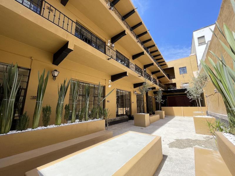 Colmena Centro — exterior view