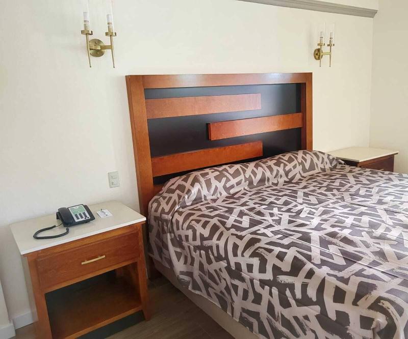 Hotel Los Cedros Inn Delicias image