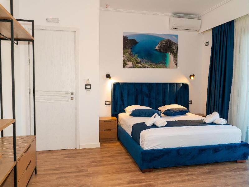 Hilltop Heaven Hotel image
