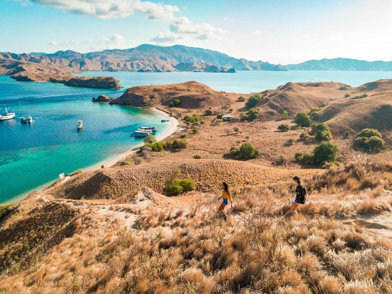 Ayana Komodo Waecicu Beach