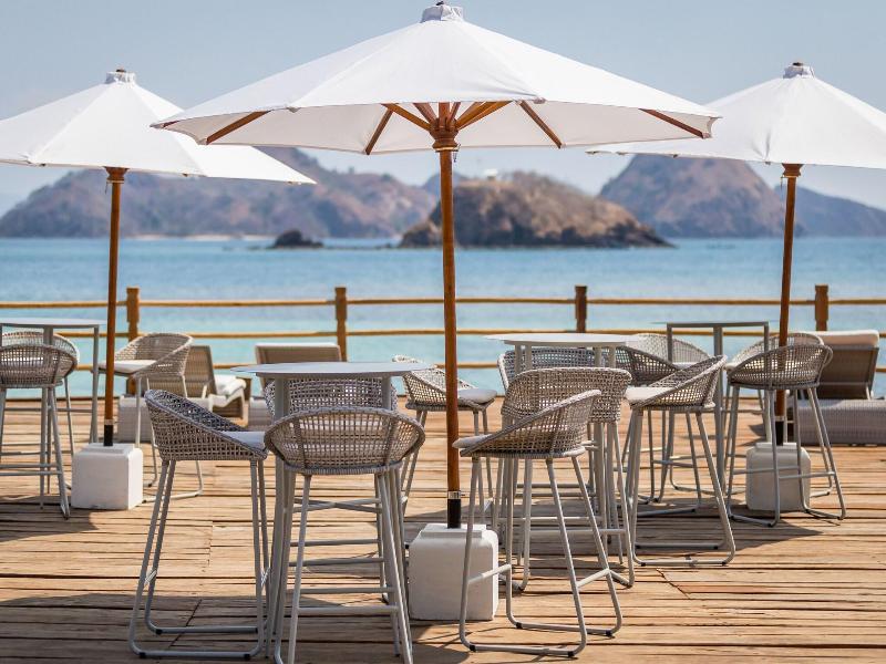 Ayana Komodo Waecicu Beach