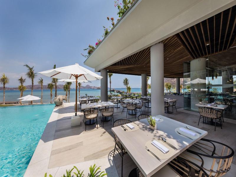 Ayana Komodo Waecicu Beach
