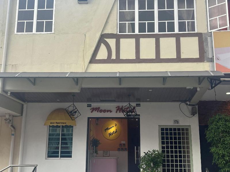 Moon Hotel, Cameron Highlands By Zuzu image