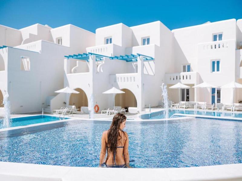 Naxian Emerald Hotel image