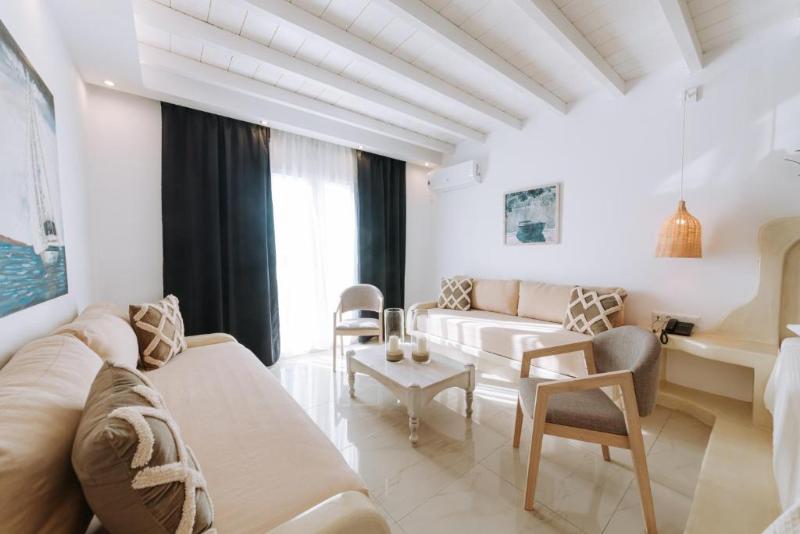Naxian Emerald Hotel image