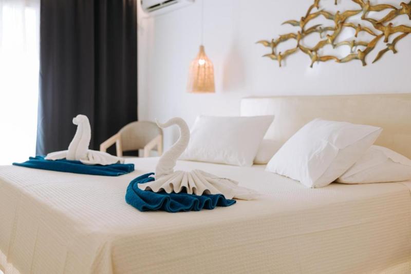 Naxian Emerald Hotel image
