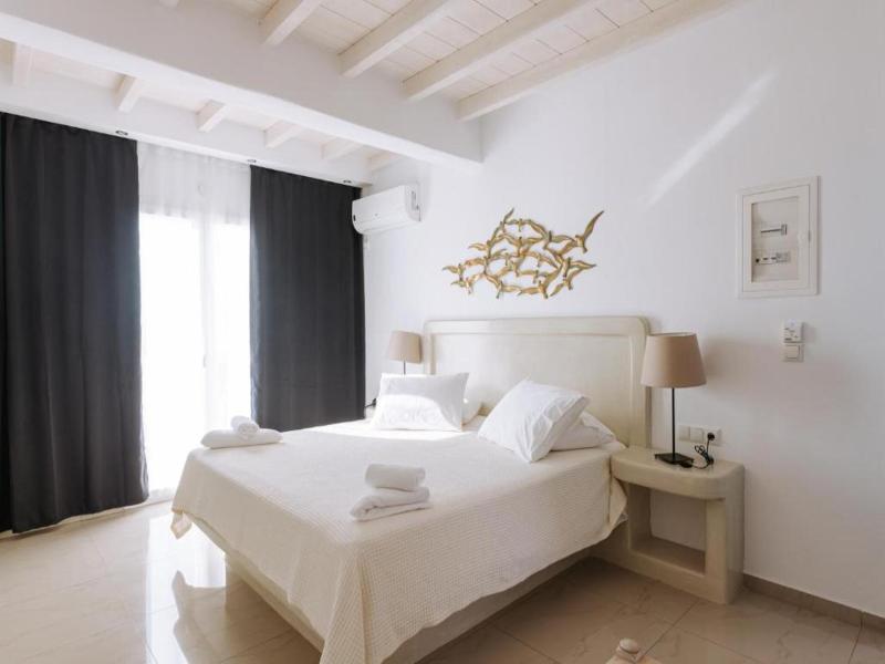 Naxian Emerald Hotel image