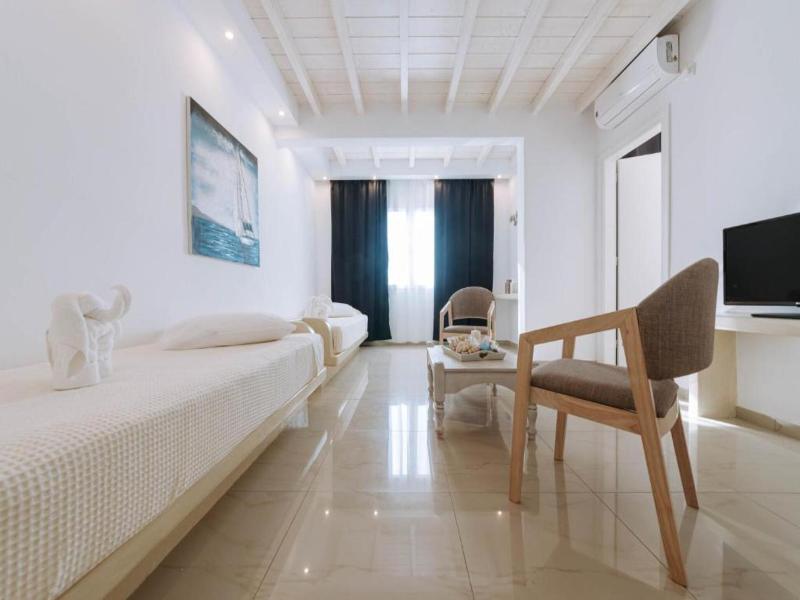Naxian Emerald Hotel image