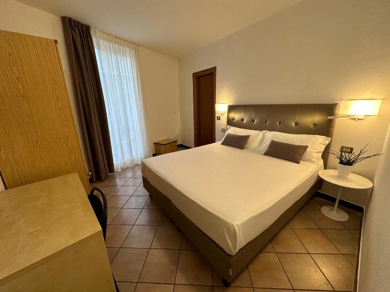 Albergo Franzone image
