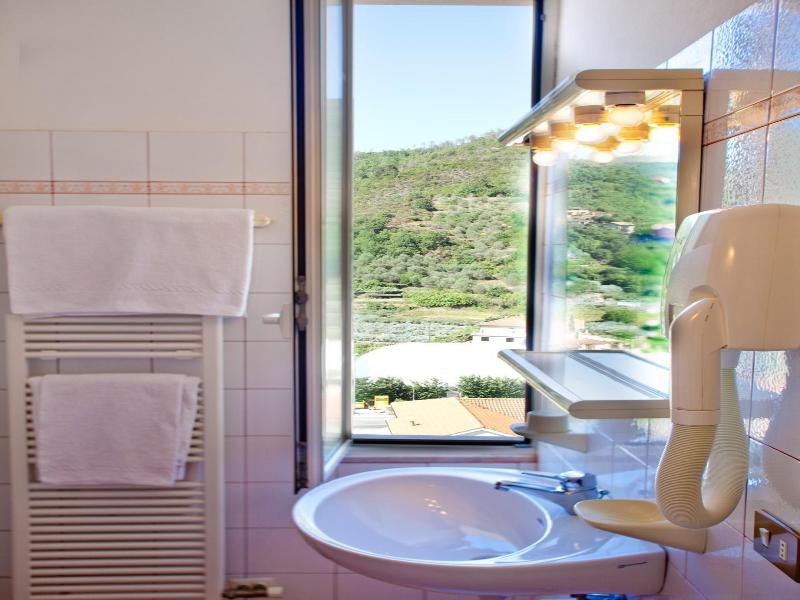 Albergo Franzone image