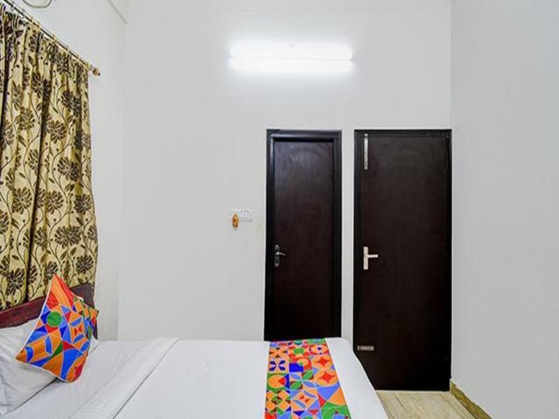 Fabexpress Moon Residency image