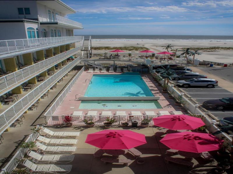 Paradise Oceanfront Resort