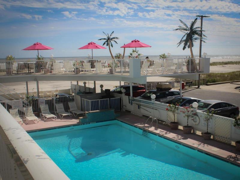 Paradise Oceanfront Resort
