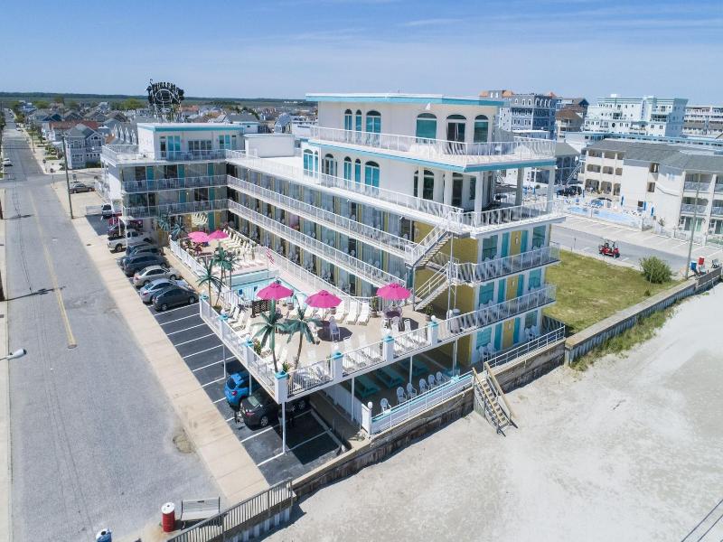 Paradise Oceanfront Resort