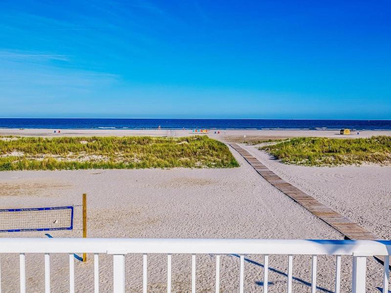 Paradise Oceanfront Resort