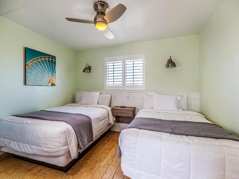 Paradise Oceanfront Resort image