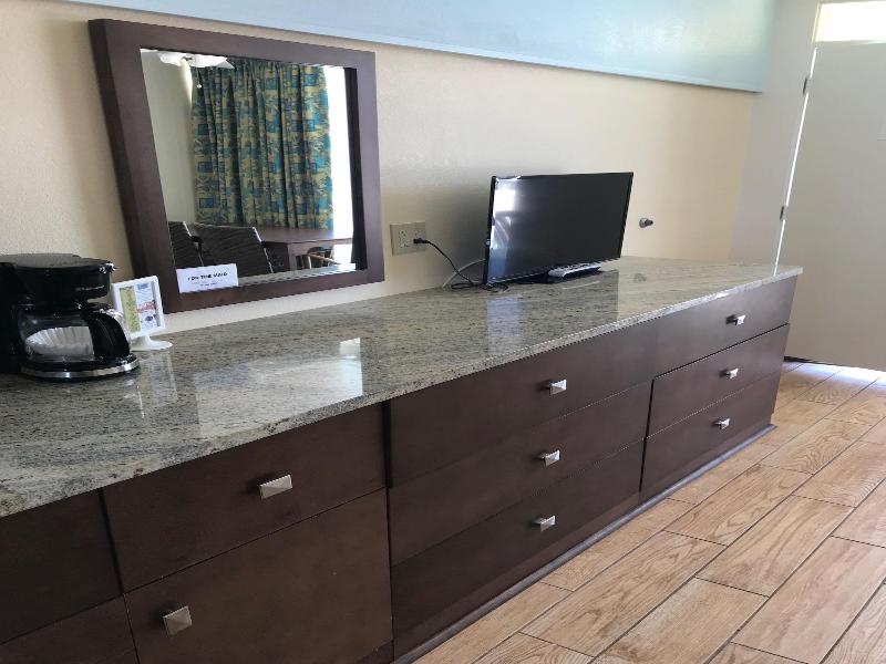 Paradise Oceanfront Resort image