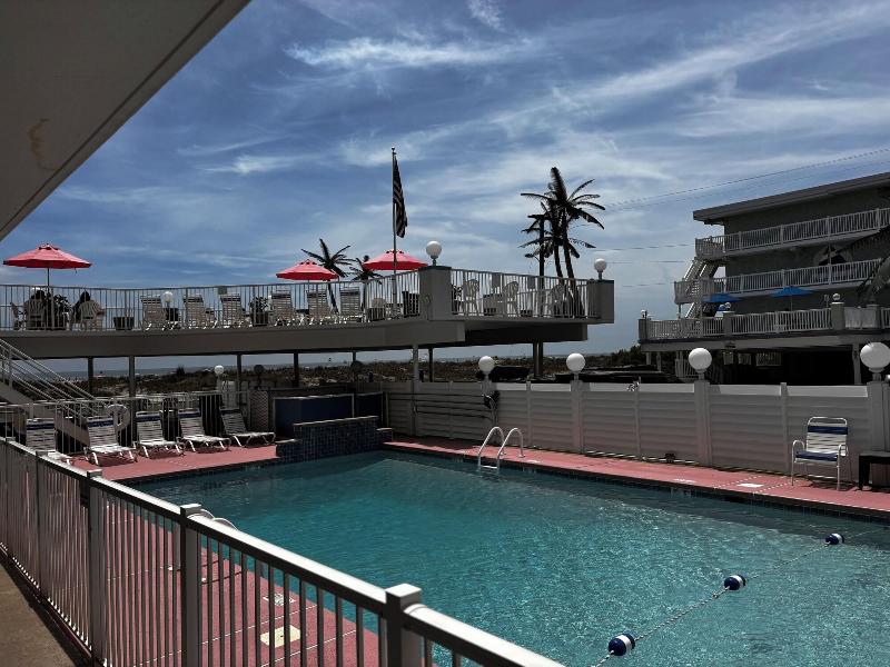 Paradise Oceanfront Resort image