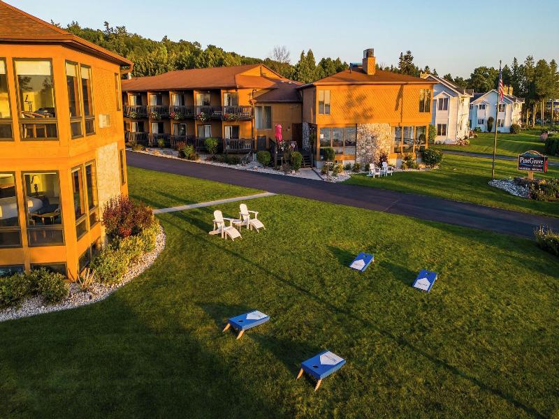 Pine Grove Resort