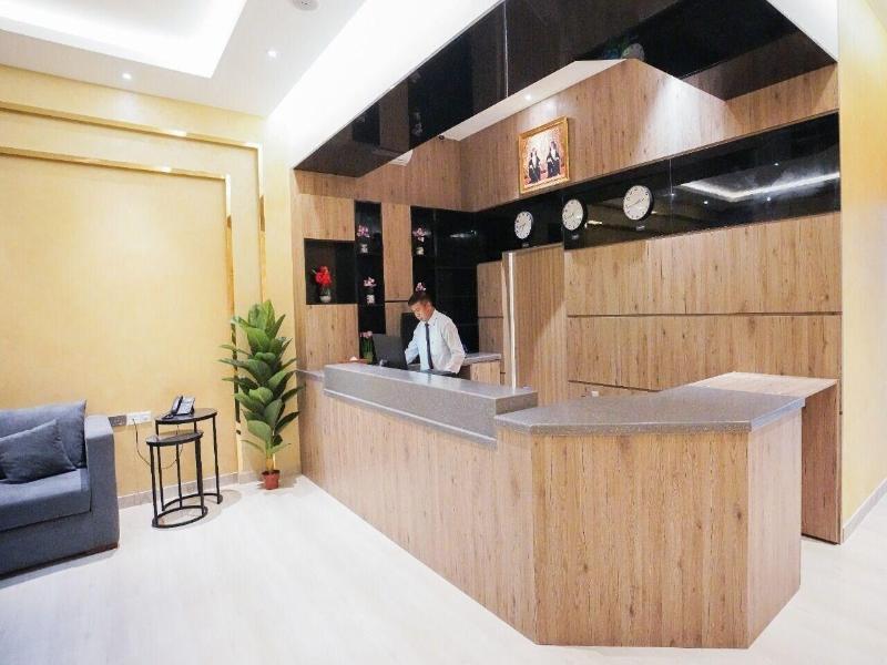 Green View Hotel image