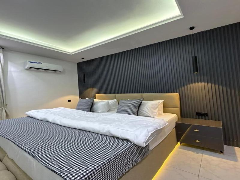 Deliz Homes And Hotel image