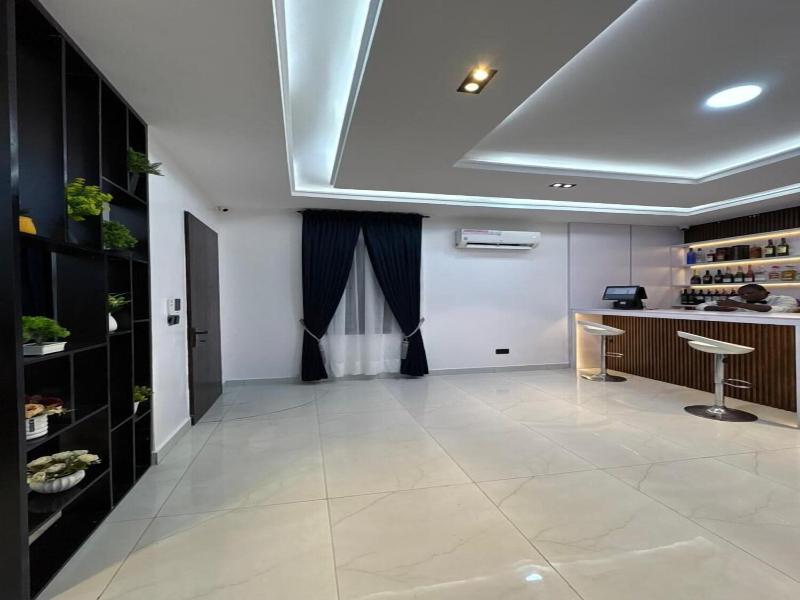 Deliz Homes And Hotel image