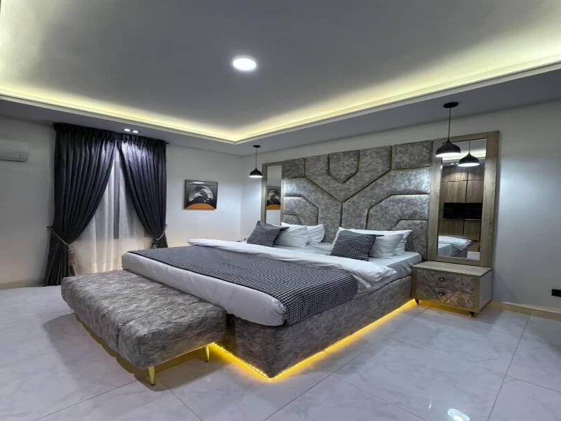 Deliz Homes And Hotel image