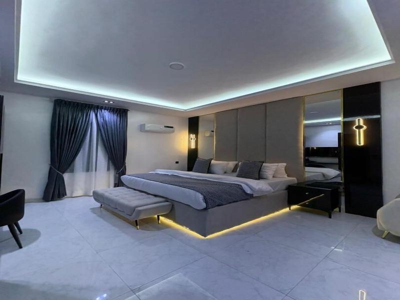 Deliz Homes And Hotel image