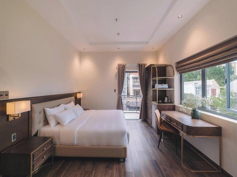 Sunset Hill Hotel image