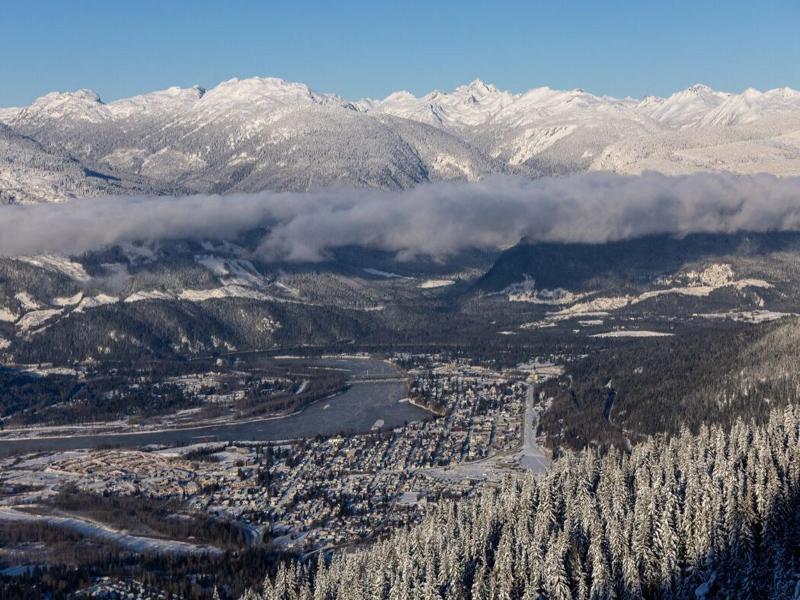 Eleven Revelstoke Lodge image