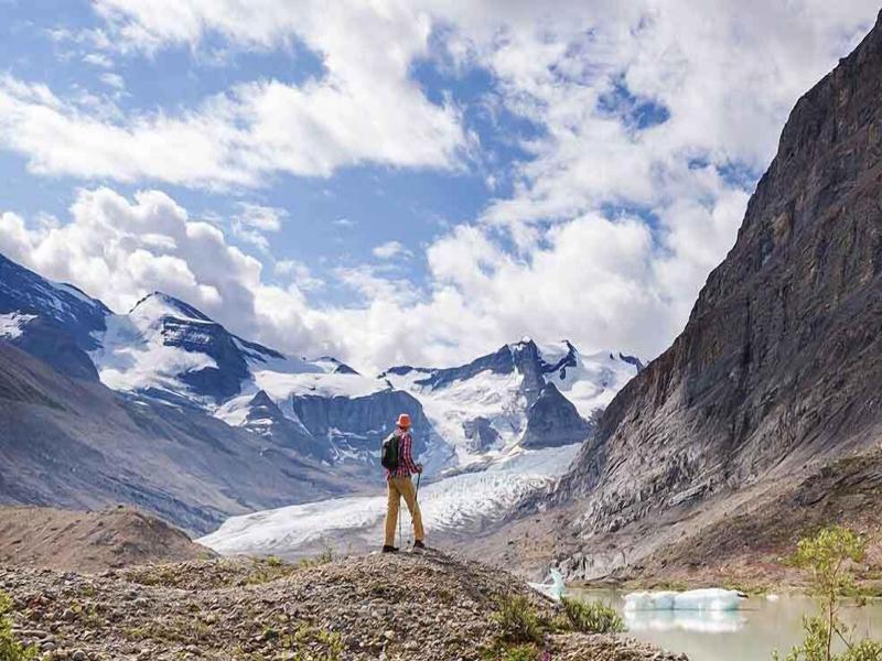 Eleven Revelstoke Lodge image