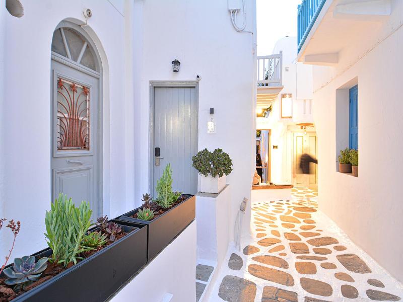 Oikia Suites Mykonos