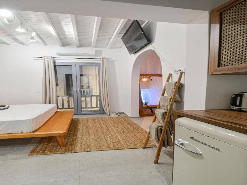 Oikia Suites Mykonos gallery photo 13