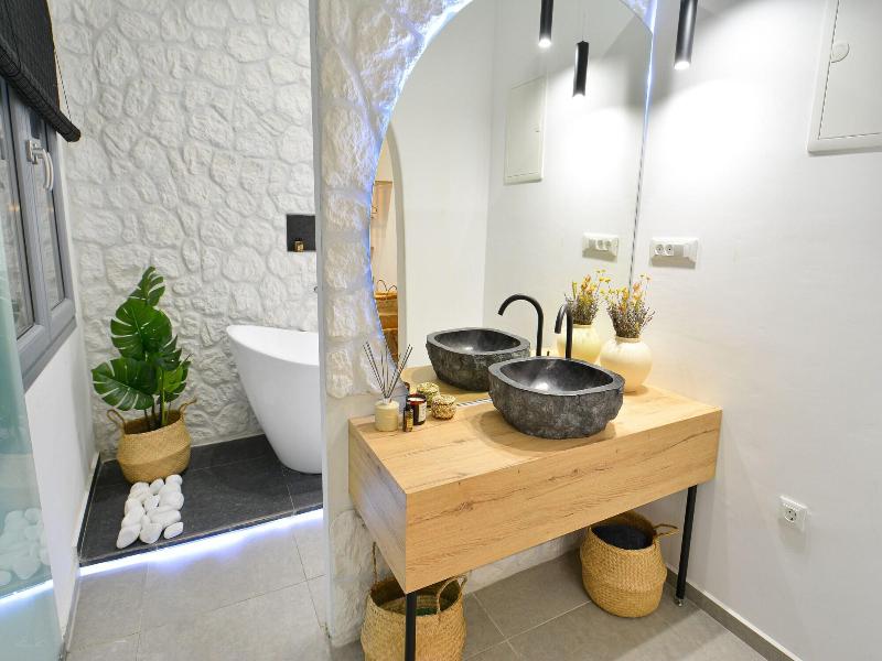 Oikia Suites Mykonos gallery photo 20