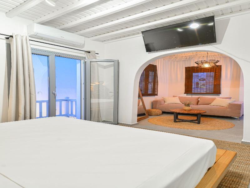 Oikia Suites Mykonos gallery photo 27
