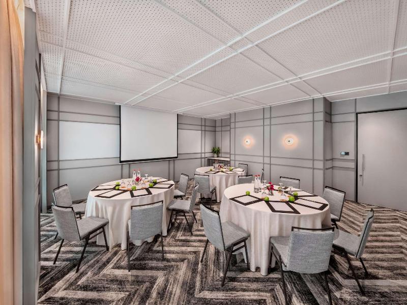 Novotel Singapore Robertson Quay image