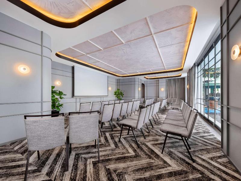 Novotel Singapore Robertson Quay image