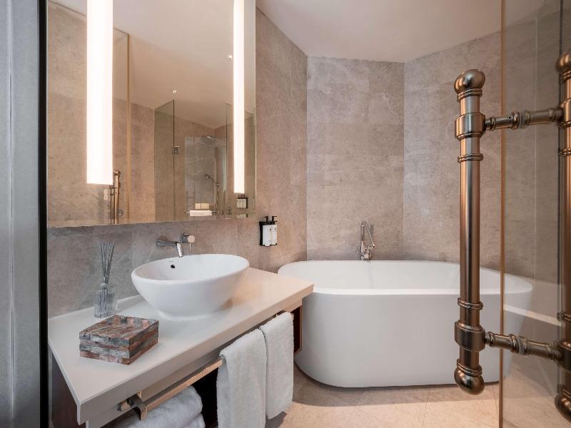 Novotel Singapore Robertson Quay image