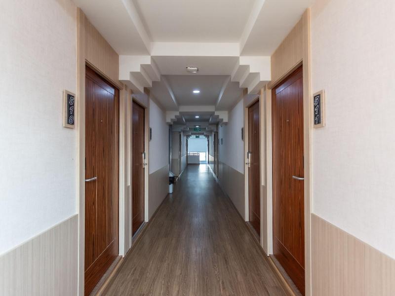 S7ven Ratchada Hotel image