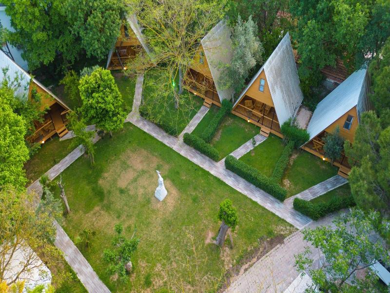 Yeldegirmeni Bungalow Hotel — exterior view
