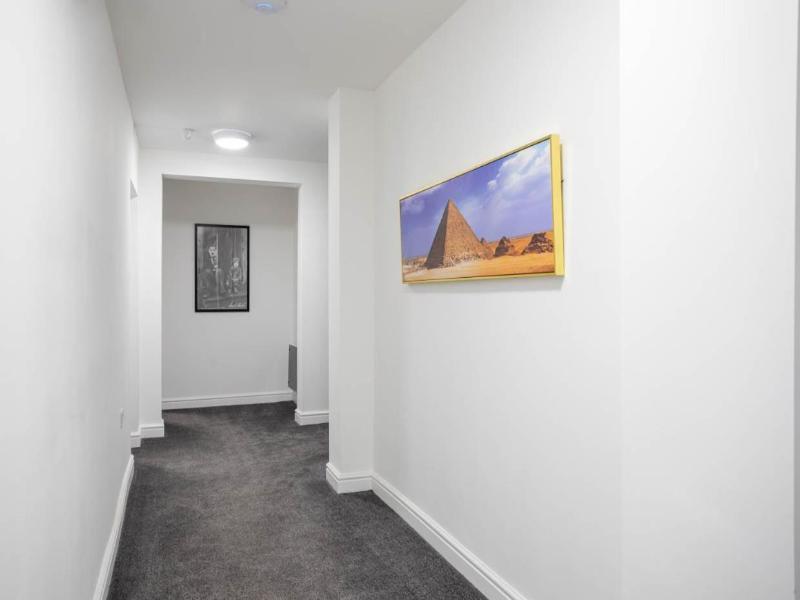 Dusties Hotel image