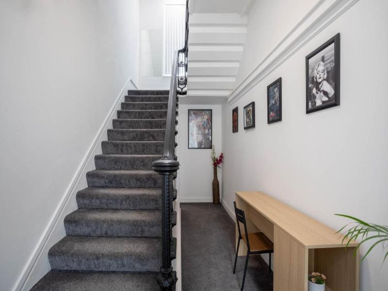 Dusties Hotel image