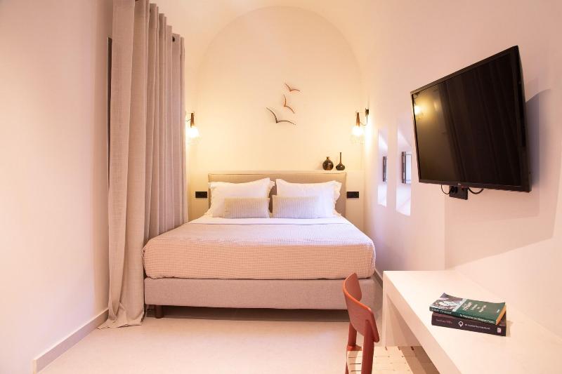 Terra Nera Suites Santorini image