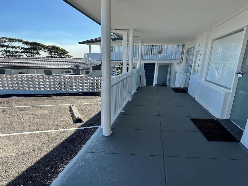 Surf Beach Motel Newcastle image