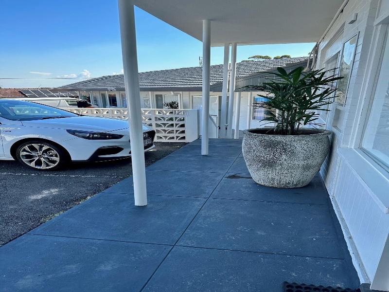 Surf Beach Motel Newcastle image