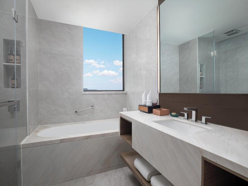 Ascott Dadonghai Bay Sanya image