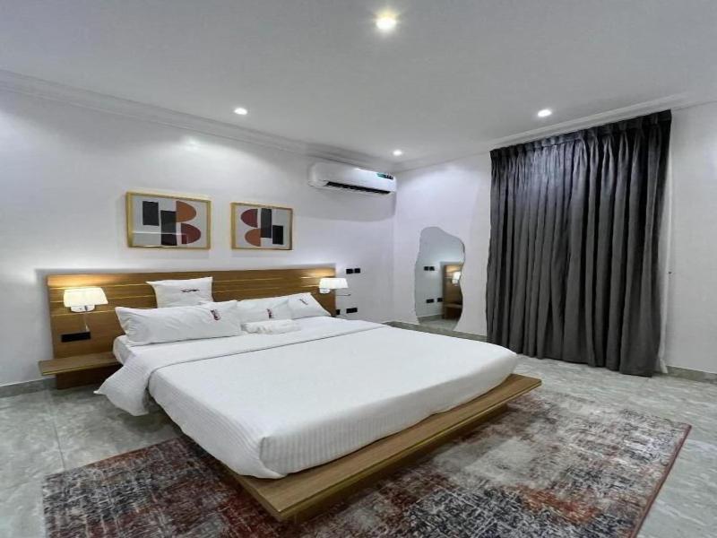 Bricks Residence Boutique Hotel & Towers image