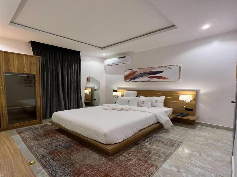 Bricks Residence Boutique Hotel & Towers image